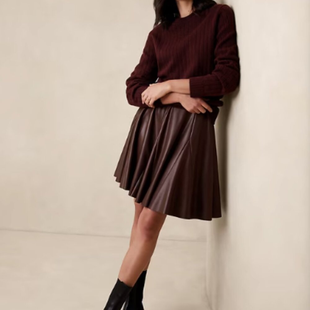 Banana Republic Vegan Leather Mini Skirt, Burgundy, 8 - NEW